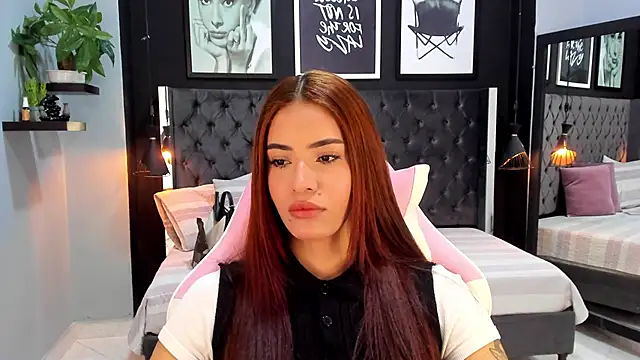 Snapshot of Madie__collins chatting on 27, 9, 2025 Madie collins online show from 27, 9, 2025