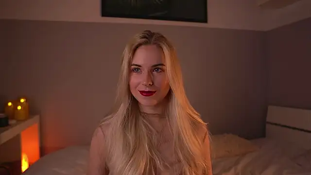 Snapshot of lorrie_love_story chatting on 10, 5, 2026 lorrie love story online show from 10, 5, 2026