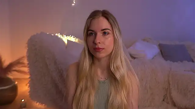 lorrie love story online show from 15, 3, 2026