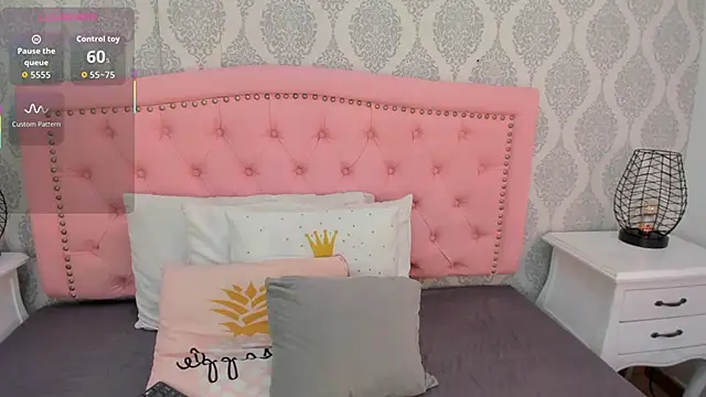 martina rivera  online show from 15, 10, 2025