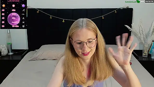 Snapshot of CatmintLush chatting on 16, 7, 2026 CatmintLush online show from 16, 7, 2026