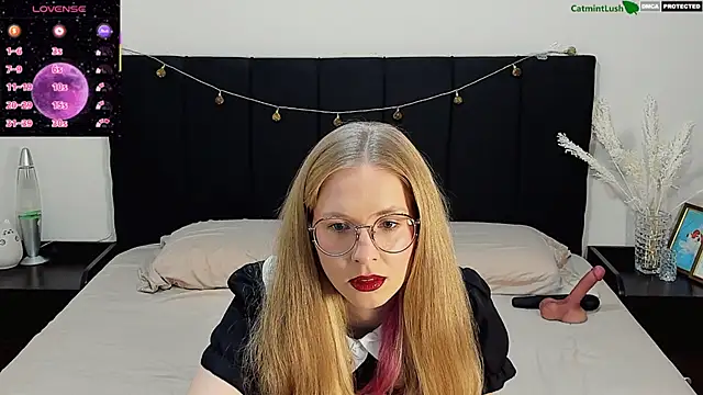 Snapshot of CatmintLush chatting on 2, 7, 2026 CatmintLush online show from 2, 7, 2026