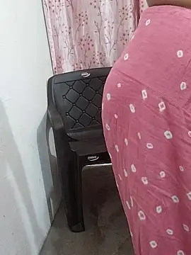 Snapshot of Urmila_bhabhii chatting on 3, 5, 2026 Urmila bhabhii online show from 3, 5, 2026