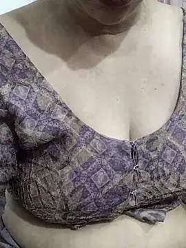 Snapshot of Urmila_bhabhii chatting on 1, 6, 2026 Urmila bhabhii online show from 1, 6, 2026
