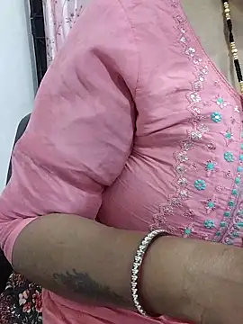 Snapshot of Urmila_bhabhii chatting on 29, 4, 2026 Urmila bhabhii online show from 29, 4, 2026