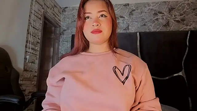 Snapshot of Estrella05_ chatting on 23, 11, 2025 Estrella05 online show from 23, 11, 2025