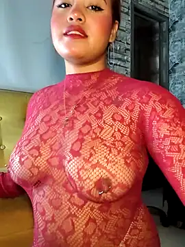 Snapshot of Estrella05_ chatting on 19, 11, 2025 Estrella05 online show from 19, 11, 2025