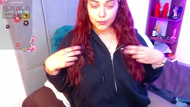 VictoriaMontero30000 online show from 10, 3, 2025