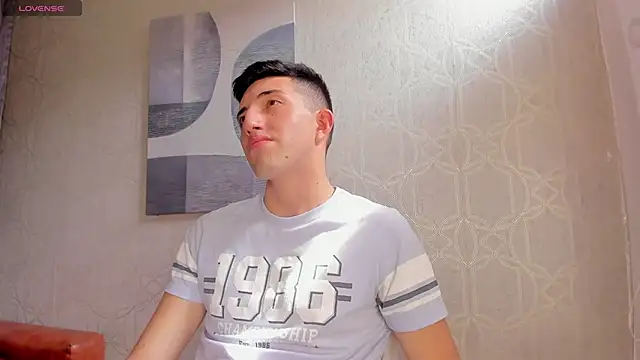 Un Slutty online show from 16, 9, 2025