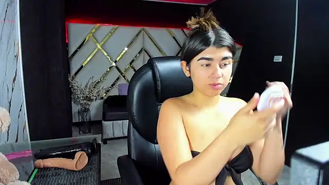 NahomiConnor  online show from 27, 3, 2026