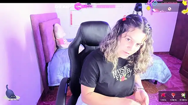 Sabrina Hall  online show from 18, 9, 2025