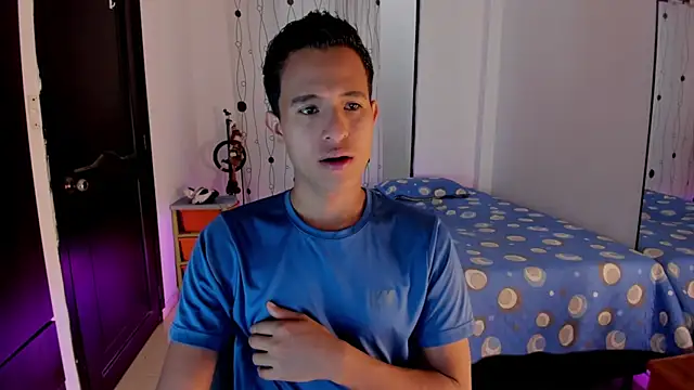 Snapshot of alessandro_wizard chatting on 11, 3, 2025 alessandro wizard online show from 11, 3, 2025