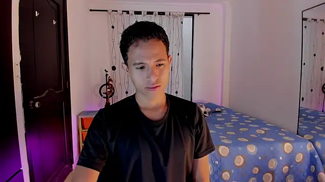 Snapshot of alessandro_wizard chatting on 12, 3, 2025 alessandro wizard online show from 12, 3, 2025