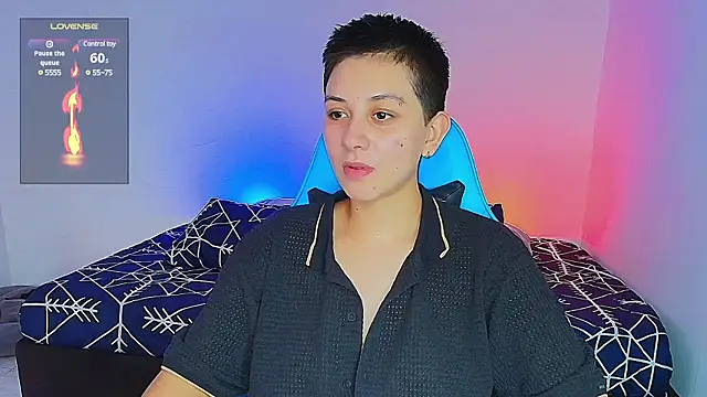 Snapshot of aron_wi chatting on 30, 1, 2025 aron wi online show from 30, 1, 2025