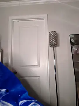 Snapshot of butterflybootyy chatting on 17, 5, 2026 butterflybootyy online show from 17, 5, 2026