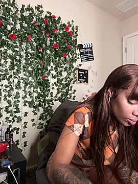 butterflybootyy online show from 3, 11, 2025