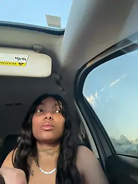 butterflybootyy online show from 4, 3, 2025