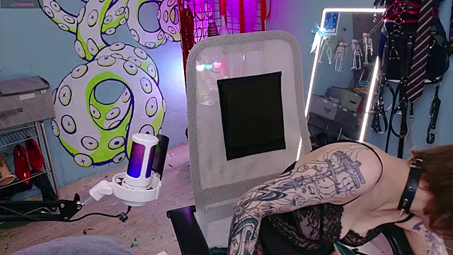 Cumpotik Eve online show from 9, 4, 2026