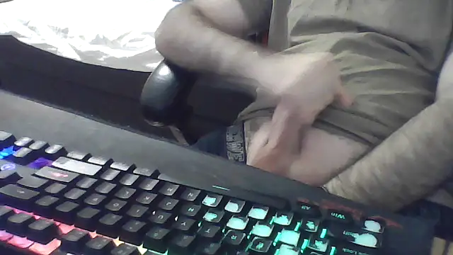 Snapshot of squiddy_69 chatting on 27, 9, 2025 squiddy 69 online show from 27, 9, 2025