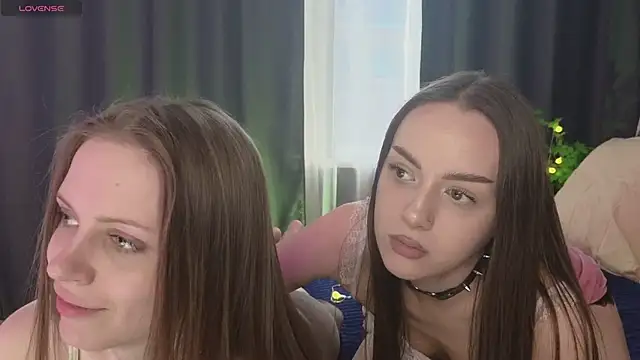 Snapshot of Chloe_Vixen chatting on 20, 2, 2025 Chloe Vixen online show from 20, 2, 2025