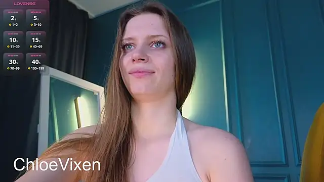 Snapshot of Chloe_Vixen chatting on 6, 2, 2025 Chloe Vixen online show from 6, 2, 2025