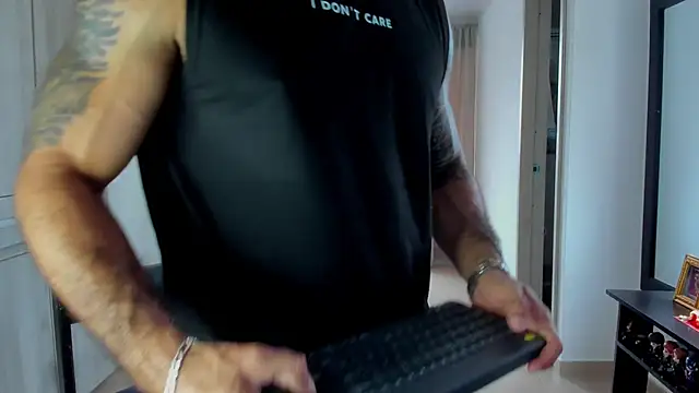 SamirHazard97 online show from 18, 12, 2025