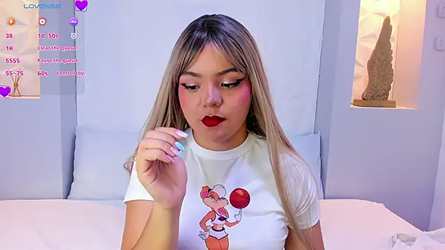 EmilyRouss  online show from 27, 2, 2025