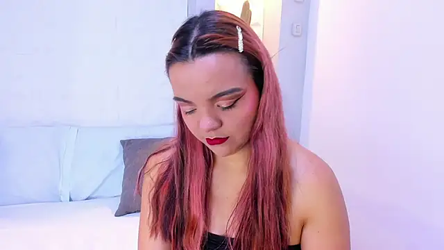 EmilyRouss  online show from 3, 3, 2025