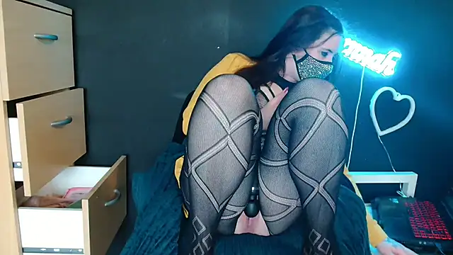 GreyXSavannah online show from 9, 4, 2026