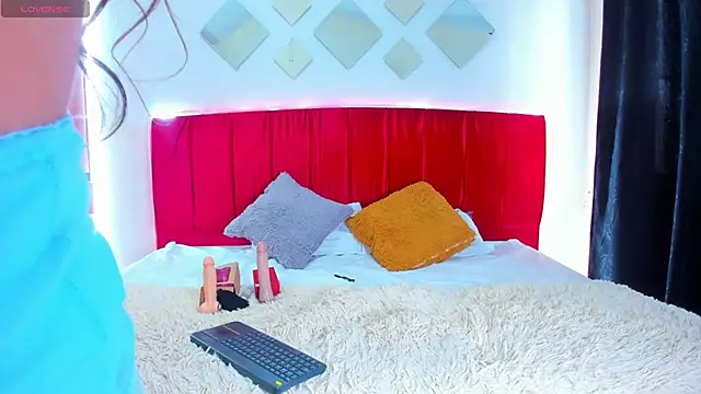 Snapshot of Cristal_moon1 chatting on 16, 3, 2025 Cristal moon1 online show from 16, 3, 2025