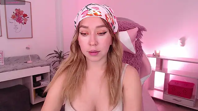 Dahlia  espresso online show from 14, 10, 2025