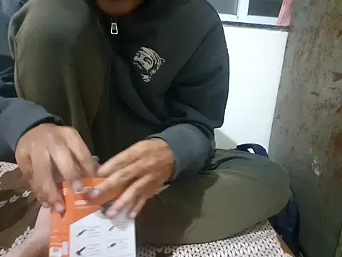 Jonrobinso online show from 17, 12, 2025