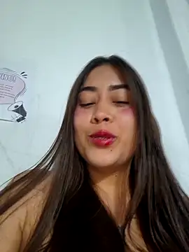 Snapshot of Maralains chatting on 19, 6, 2026 Maralains online show from 19, 6, 2026