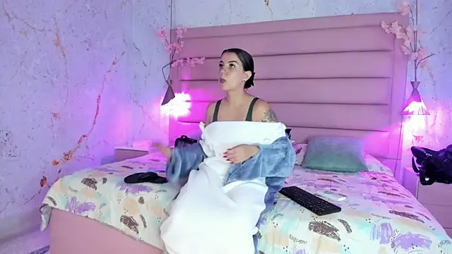 MelaniieRoux online show from 25, 11, 2025