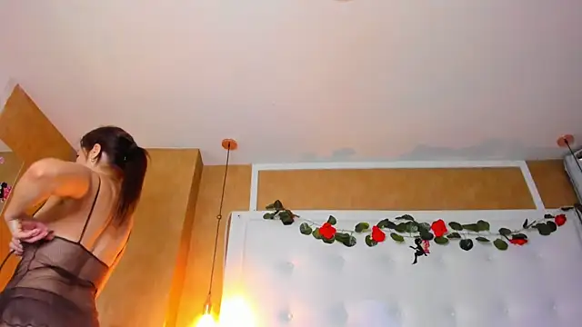  evamilf  online show from 8, 4, 2026