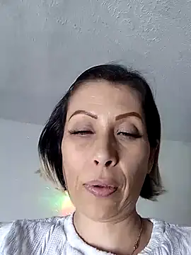 alixia81 online show from 3, 10, 2025