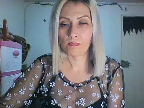 alixia81 online show from 26, 1, 2025