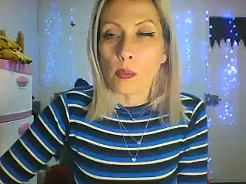 alixia81 online show from 13, 2, 2025