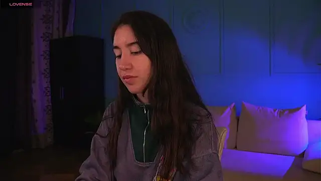 Belle Via online show from 15, 4, 2026