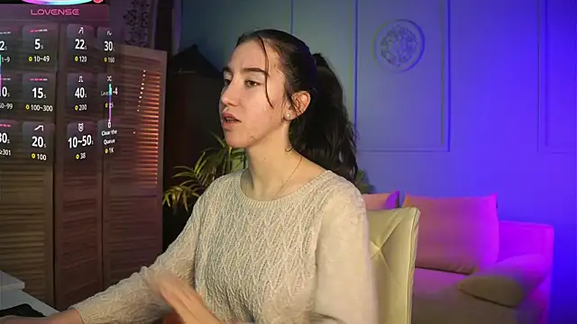 Snapshot of Belle_Via chatting on 3, 10, 2025 Belle Via online show from 3, 10, 2025