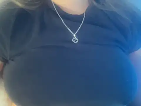 KaraLeee online show from 12, 1, 2025