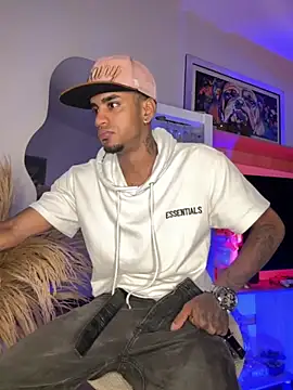 AaronCruz  online show from 10, 10, 2025