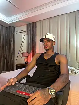 AaronCruz  online show from 7, 2, 2026