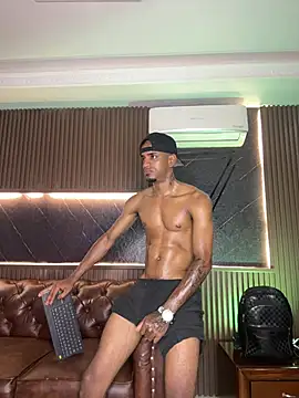 AaronCruz  online show from 27, 3, 2026