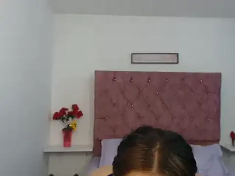 Leslylove26 online show from 9, 2, 2025