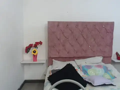 Leslylove26 online show from 19, 9, 2025