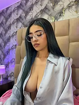 Snapshot of Kristin_Ramirez chatting on 10, 6, 2026 Kristin Ramirez online show from 10, 6, 2026