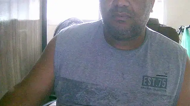 Snapshot of ulmo_br chatting on 13, 9, 2025 ulmo br online show from 13, 9, 2025