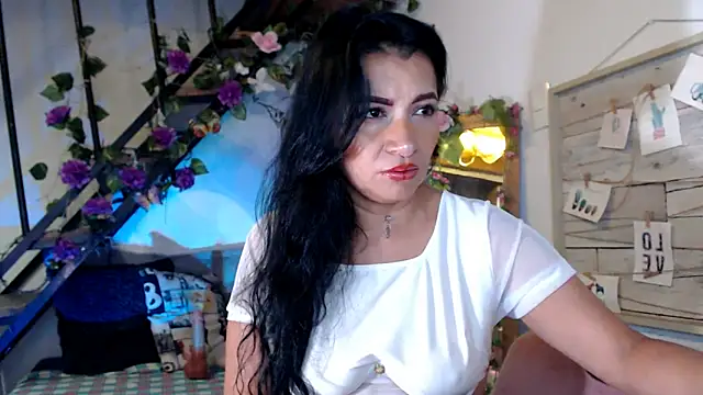 luna sky83 online show from 22, 4, 2026