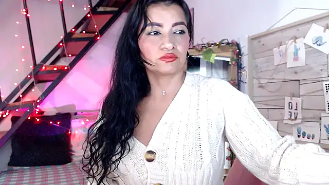 luna sky83 online show from 29, 11, 2025